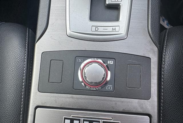 2011 Subaru Legacy JDM car for sale — photo 20 of 25
