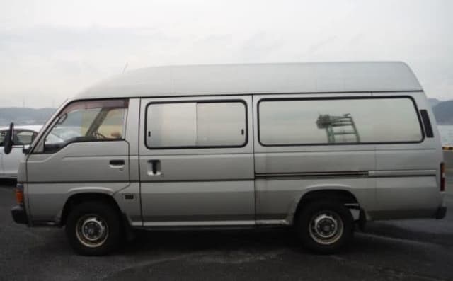 1993 Nissan Caravan JDM car for sale — photo 2 of 3