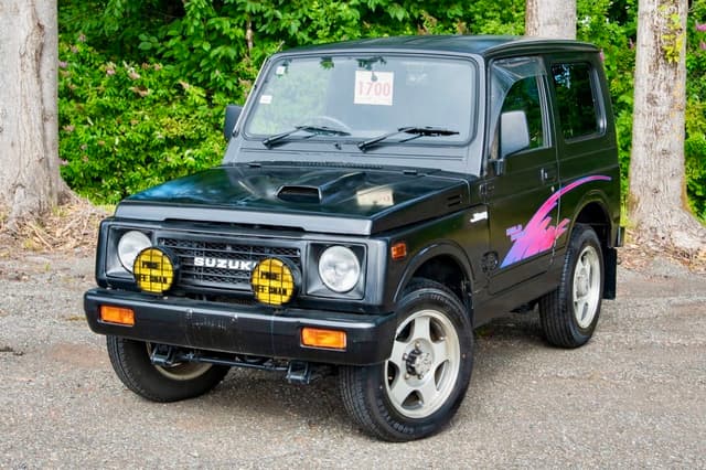 1992 Suzuki Jimny JDM car for sale — photo 3 of 16