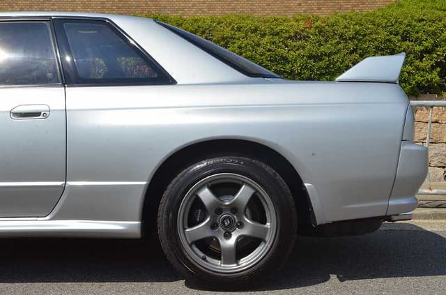 1994 Nissan Skyline JDM car for sale — photo 8 of 11
