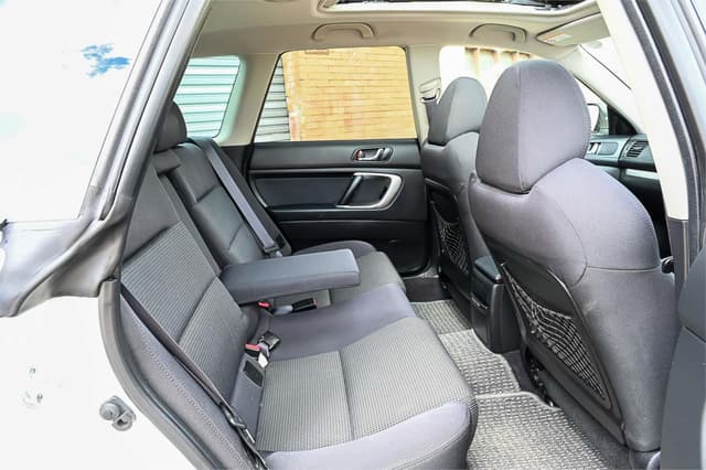 2006 Subaru Impreza JDM car for sale — photo 13 of 21