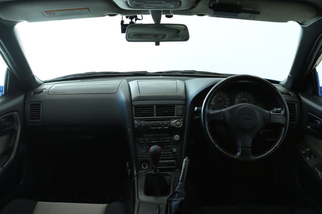 2000 Nissan Skyline JDM car for sale — photo 15 of 25