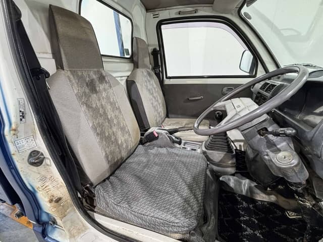 1998 Mitsubishi Minicab JDM car for sale — photo 13 of 25