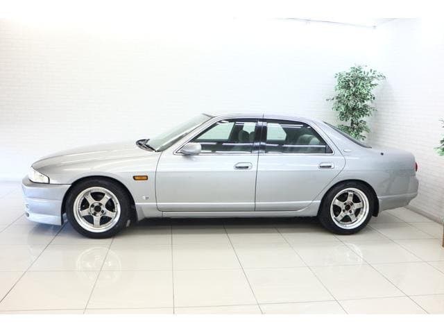 1998 Nissan Skyline JDM car for sale — photo 7 of 25