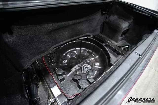 1992 Toyota Crown JDM car for sale — photo 20 of 25