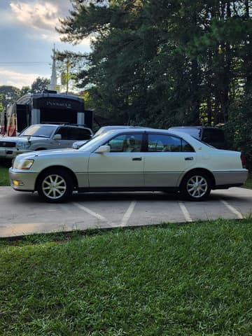 2000 Toyota Crown JDM car for sale — photo 2 of 23
