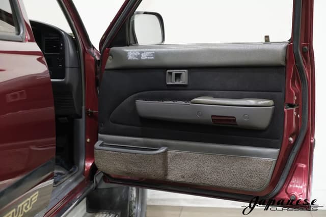 1993 Toyota Hilux Surf JDM car for sale — photo 21 of 25