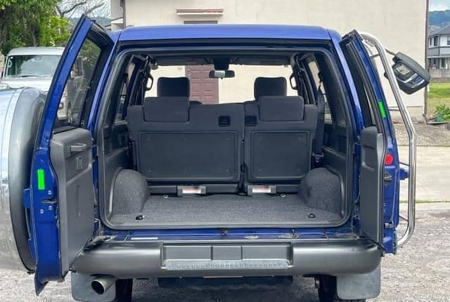 1998 Isuzu Bighorn JDM car for sale — photo 11 of 20