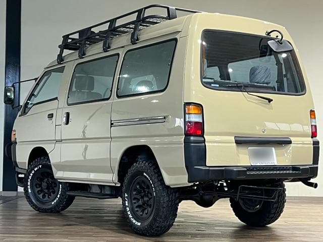 1996 Mitsubishi Delica JDM car for sale — photo 6 of 25