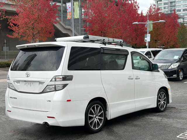2010 Toyota Vellfire JDM car for sale — photo 6 of 21