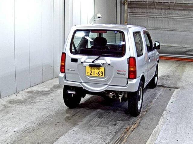 2001 Suzuki Jimny JDM car for sale — photo 2 of 7