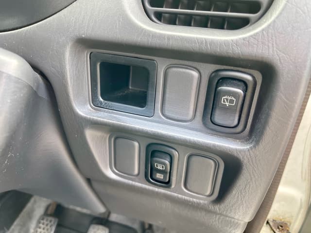 1998 Daihatsu Move JDM car for sale — photo 24 of 25