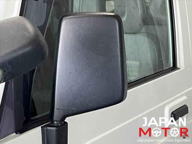1998 Suzuki Jimny JDM car for sale — photo 25 of 25