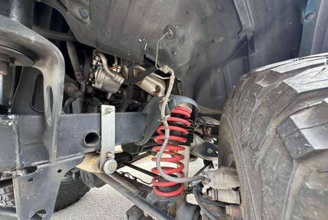 1998 Suzuki Jimny JDM car for sale — photo 6 of 25