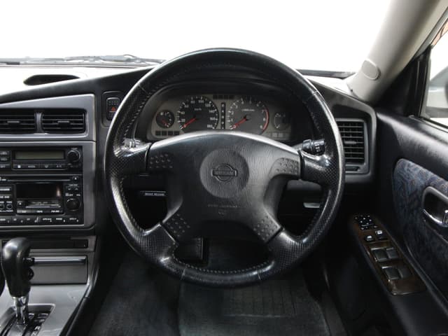 1997 Nissan Stagea JDM car for sale — photo 10 of 25