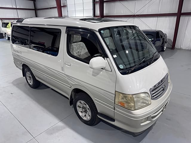 1999 Toyota HiAce JDM car for sale — photo 10 of 25