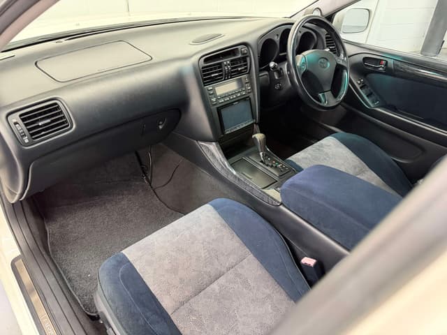 1996 Toyota Aristo JDM car for sale — photo 9 of 25