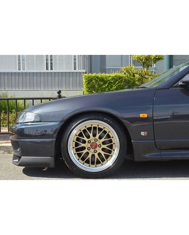 1997 Nissan Skyline JDM car for sale — photo 7 of 11
