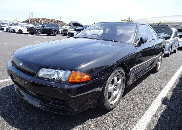 1990 Nissan Skyline JDM car for sale — photo 2 of 25