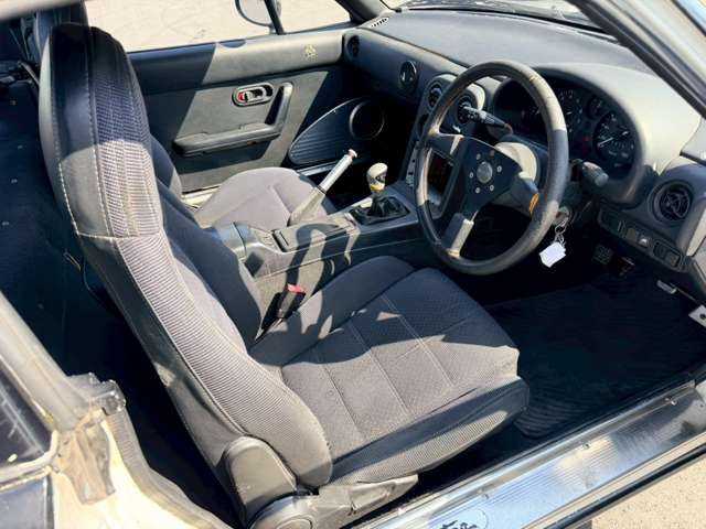 1997 Mazda Roadster (Eunos Roadster / MX-5) JDM car for sale — photo 9 of 20