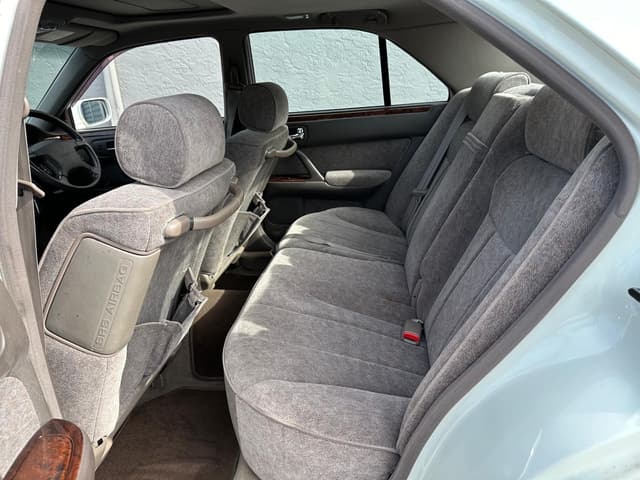 1996 Nissan Cima JDM car for sale — photo 13 of 25