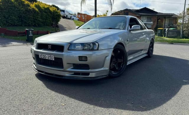 2000 Nissan Skyline JDM car for sale — photo 2 of 10