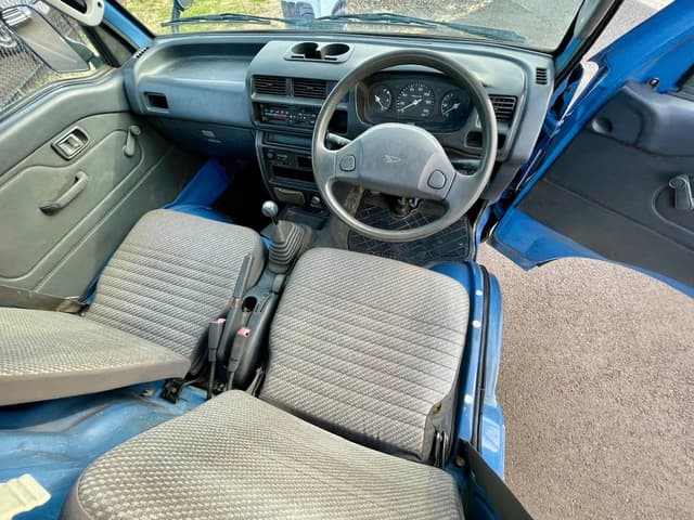 1999 Daihatsu Hijet JDM car for sale — photo 14 of 25