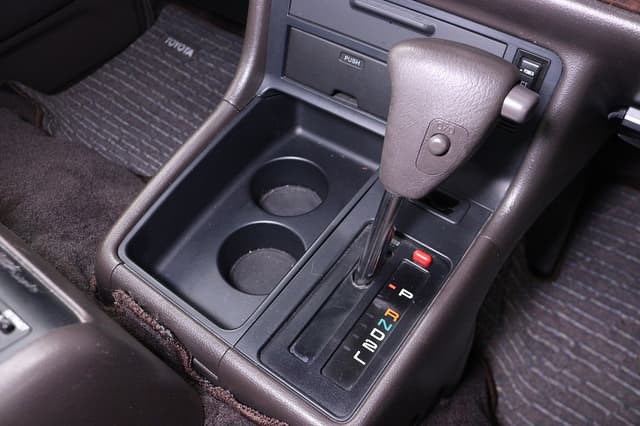 1997 Toyota HiAce JDM car for sale — photo 14 of 25