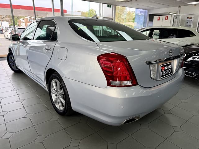 2012 Toyota Majesta JDM car for sale — photo 3 of 6