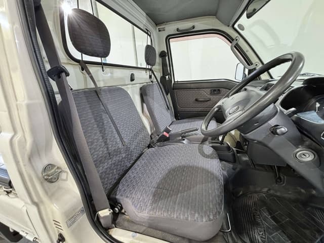 1999 Daihatsu Hijet JDM car for sale — photo 12 of 25