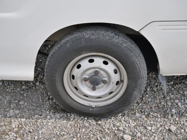 2002 Daihatsu Hijet JDM car for sale — photo 21 of 25