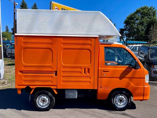 2000 Daihatsu Hijet JDM car for sale — photo 9 of 25