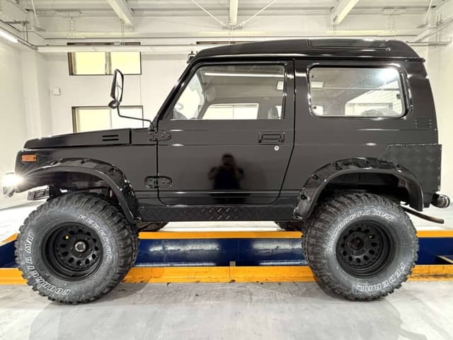 1994 Suzuki Jimny JDM car for sale — photo 3 of 25