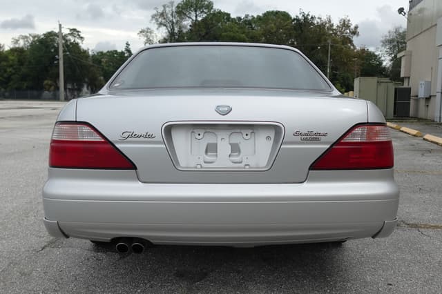 1995 Nissan Gloria JDM car for sale — photo 7 of 18
