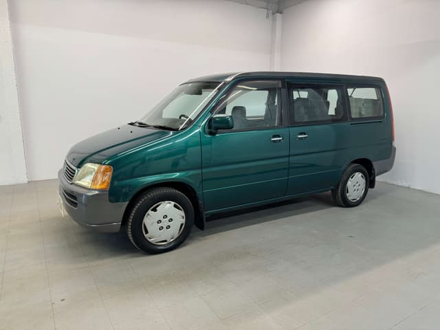 1996 Honda Stepwagon JDM car for sale — photo 9 of 25