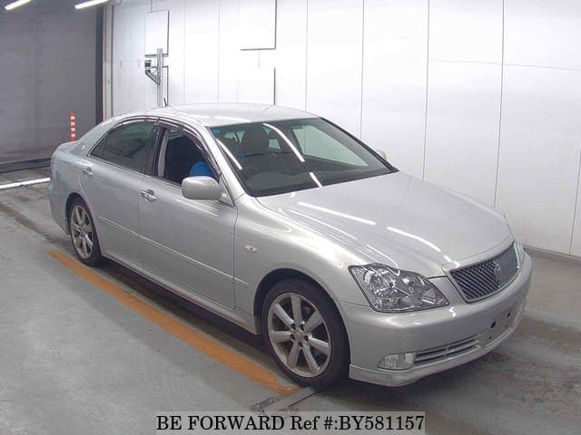 2004 Toyota Crown JDM car for sale — photo 5 of 6