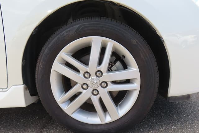 2011 Toyota JDM car for sale — photo 12 of 25