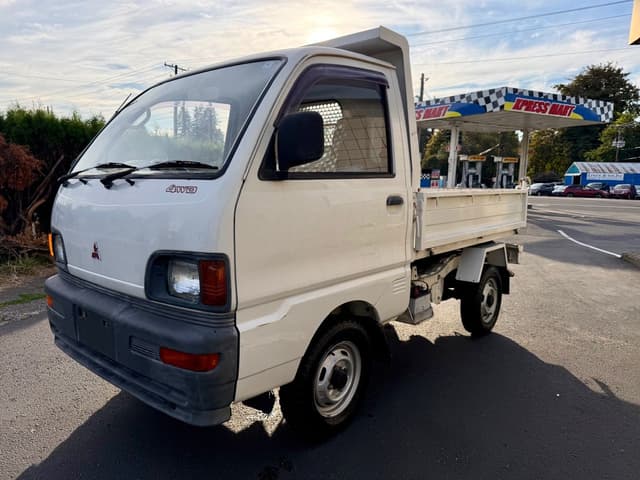 1995 Mitsubishi Minicab JDM car for sale — photo 7 of 25