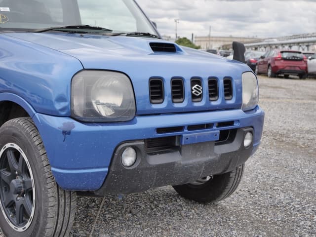 2002 Suzuki Jimny JDM car for sale — photo 11 of 25