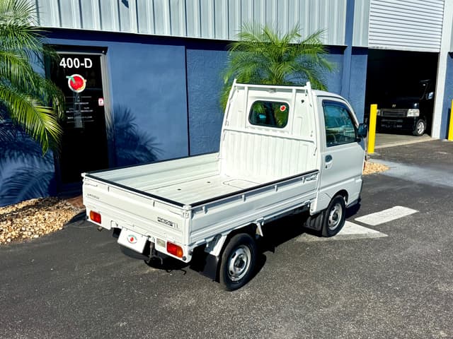 1997 Mitsubishi Minicab JDM car for sale — photo 9 of 17