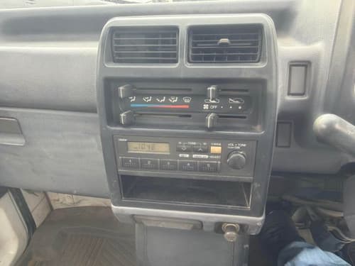 1994 Mitsubishi Minicab JDM car for sale — photo 10 of 15