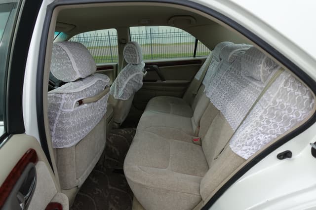 2000 Toyota Crown JDM car for sale — photo 15 of 18