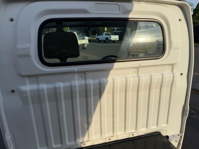 2001 Mitsubishi Minicab JDM car for sale — photo 23 of 25