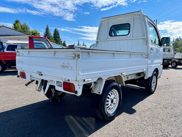 1997 Mitsubishi Minicab JDM car for sale — photo 7 of 25