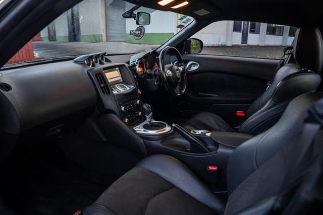 2009 Nissan Fairlady Z JDM car for sale — photo 15 of 17