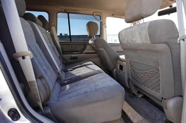 1998 Toyota Land Cruiser JDM car for sale — photo 18 of 21