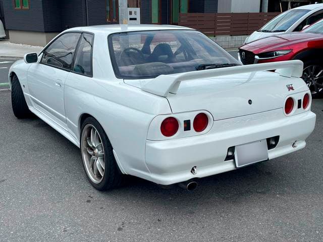 1993 Nissan Skyline JDM car for sale — photo 6 of 20