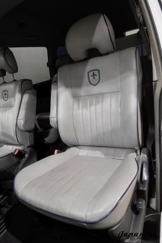 2000 Mitsubishi Delica JDM car for sale — photo 16 of 25