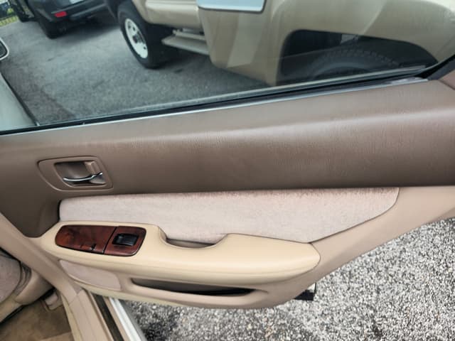 1995 Toyota Celsior JDM car for sale — photo 37 of 44