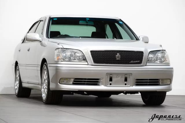 1999 Toyota Crown JDM car for sale — photo 3 of 25